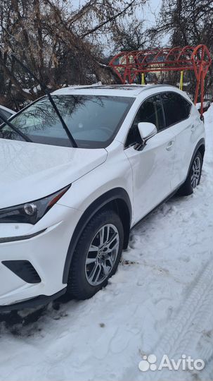 Lexus NX 2.0 CVT, 2018, 45 000 км