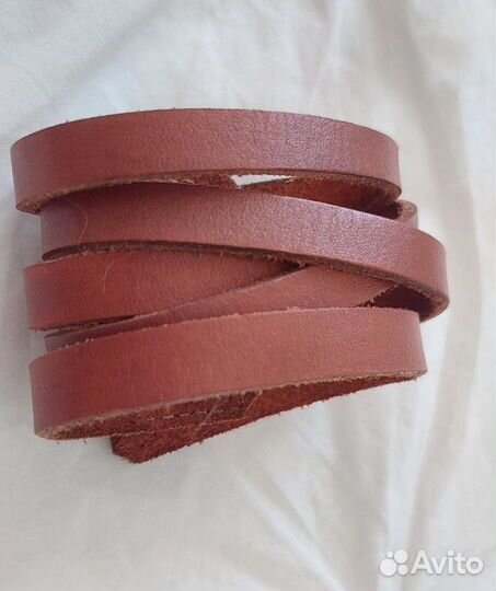 Кожаный браслет