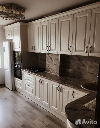 Кухонный гарнитур в классическом стиле