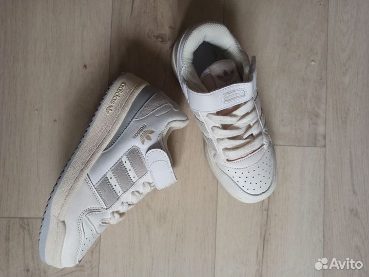 Детские кожаные кроссовки Adidas 32 р-р