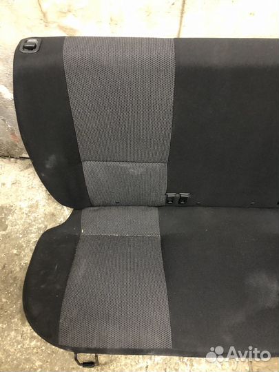 Заднее сиденье LADA Granta