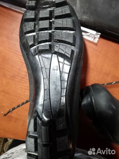 Лыжные ботинки