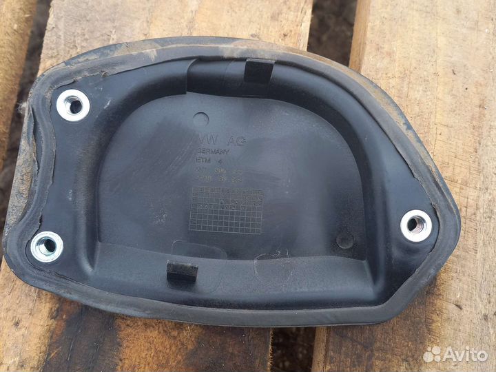 Заглушка фольцваген джетта 6 1,4