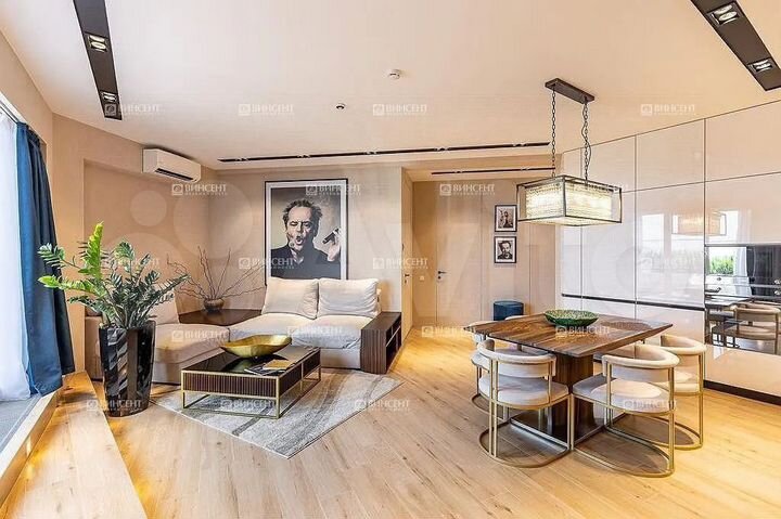 3-к. квартира, 120 м², 17/21 эт.