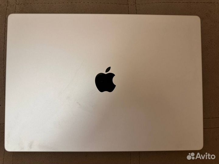 Macbook pro 16 m3 pro 512 18gb space gray