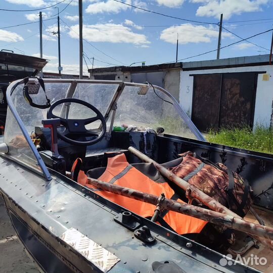 Продам лодку с мотором торг никто не отменял