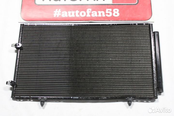 Радиатор кондиционера Toyota / Lexus