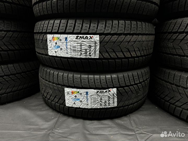 Zmax Winterhawke II 255/45 R20