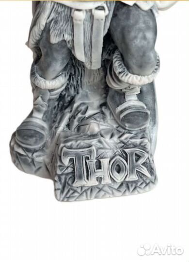 Тор и Один фигурки богов из гипса