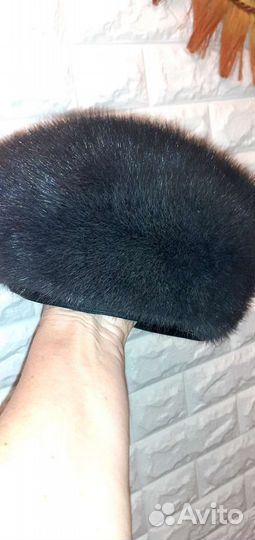 Шапка берет норковый