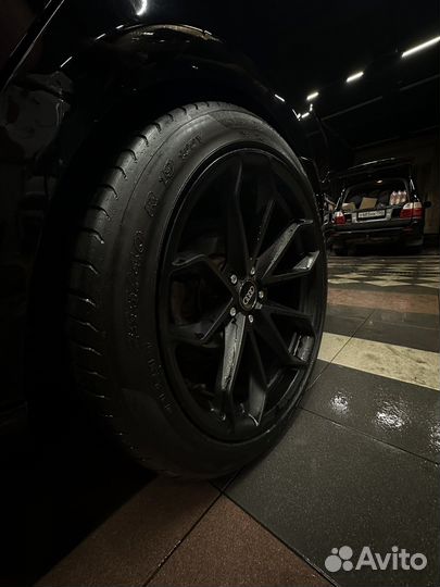 R19 Pirelli P Zero 255/40, PCD 5x112 DIA 66.6