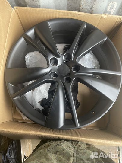 Диски чёрные для Infiniti Replay INF17