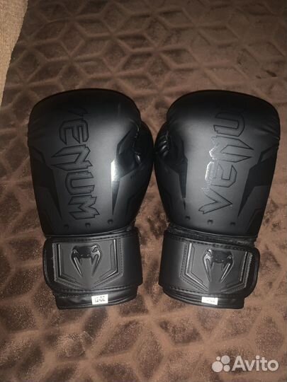 Боксерские перчатки 12 oz