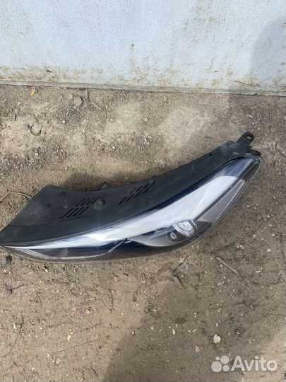Фара левая на hyundai tucson