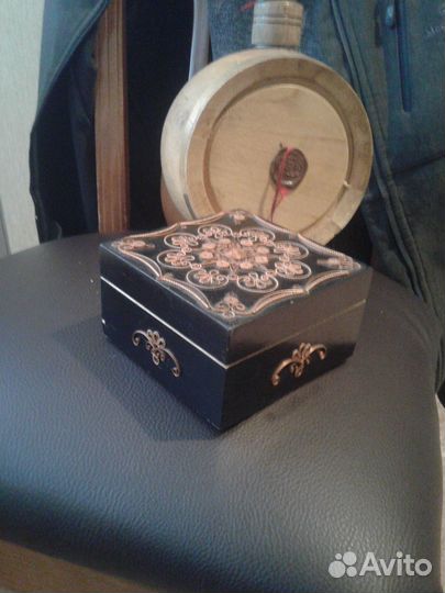 Шкатулка и бочонок для коньяка