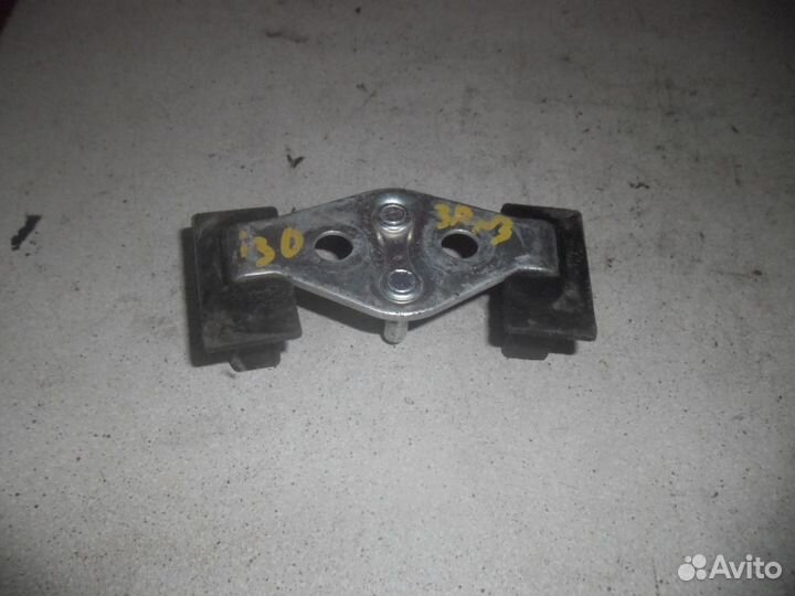 Ответная часть замка багажника Hyundai i30 (GD)