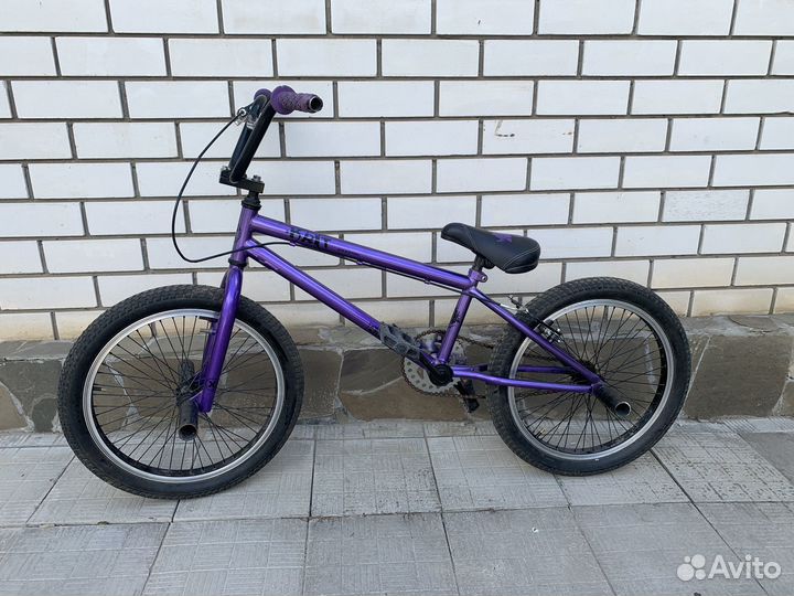 Трюковой велосипед BMX