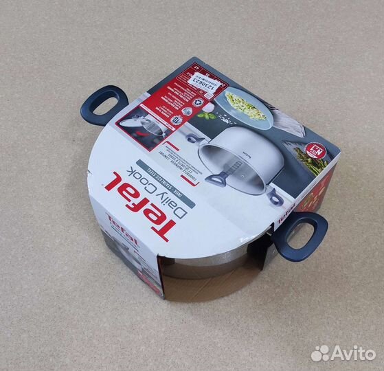 Кастрюля с крышкой