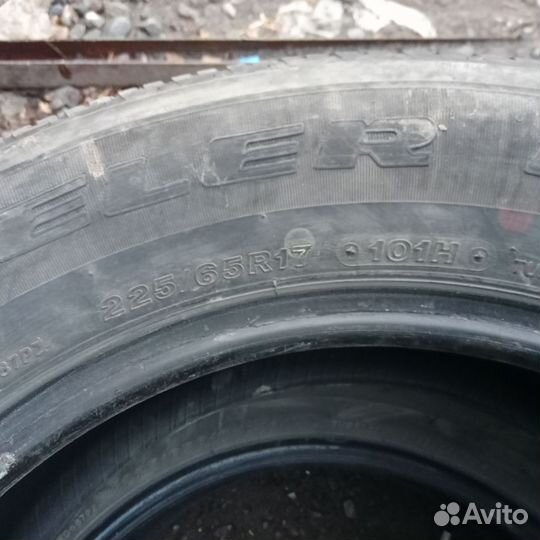 Bridgestone Dueler H/T 687 225/65 R17 101H