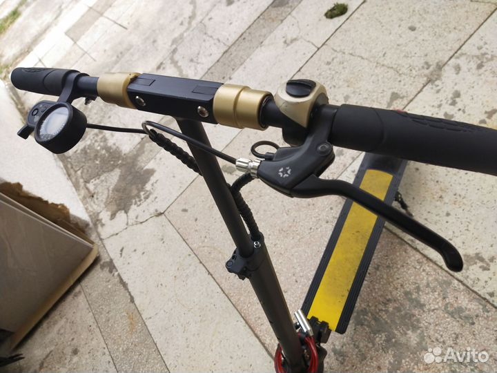 Электросамокат Kugoo Light