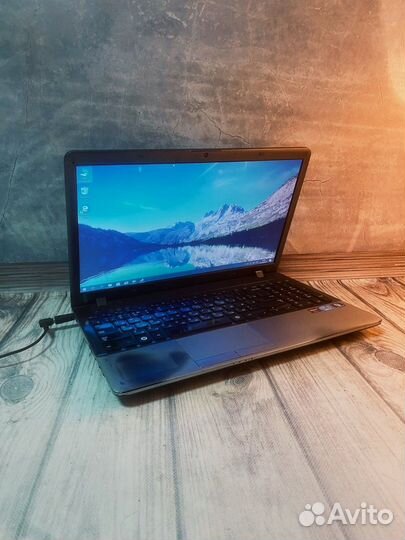 Ноутбук Samsung/Core i7-3630QM/Radeon 7670m
