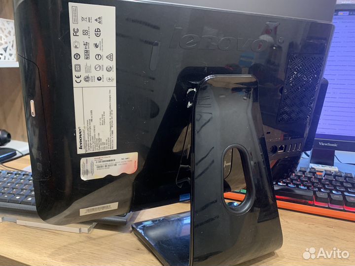 Моноблок Lenovo 10063 AMD E-350 / DDR3 4Gb