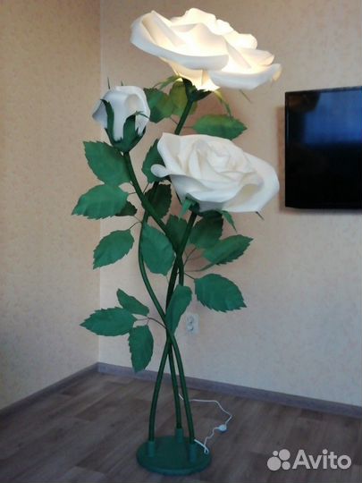 Ростовая роза светильник