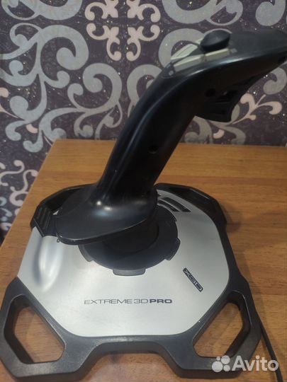 Игровой джойстик