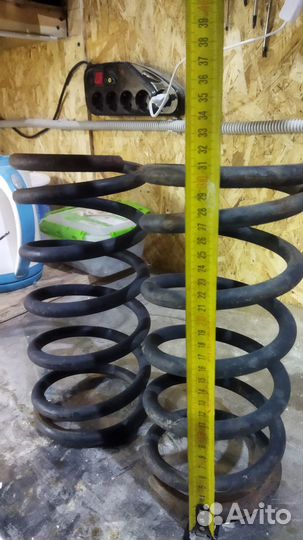 Пружины задние Ford Scorpio универсал 1993г.в 2шт