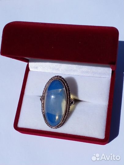 Винтажное кольцо с лунным камнем