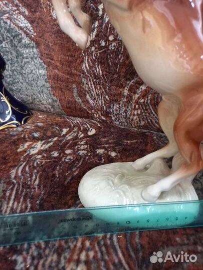 Статуэтка лошадь фарфор Роял Дукс Чехословакия