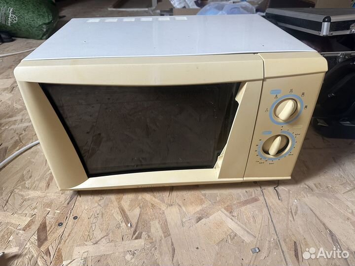 Микроволновая печь Elenberg