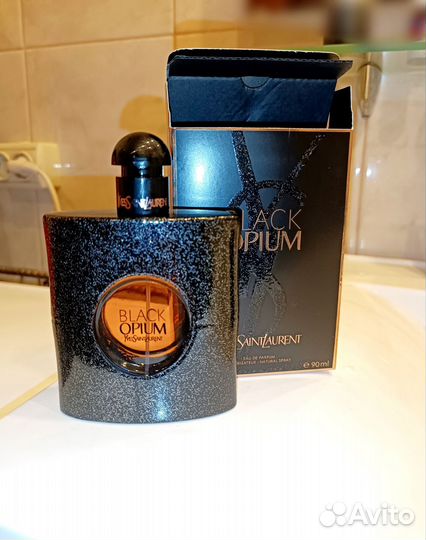 Туалетная вода Black Opium Yves Saint Laurent