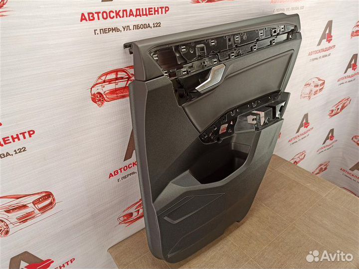 Обшивка двери задней правой Volkswagen Touareg