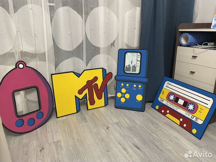 Реквизит для фото Фигуры для фото Вечеринка 90-е