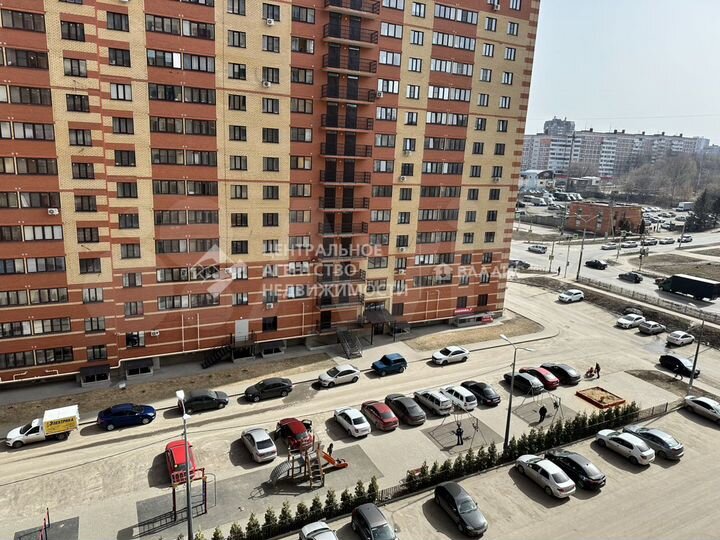 2-к. квартира, 55 м², 8/18 эт.