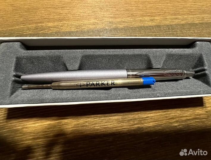 Шариковая ручка parker