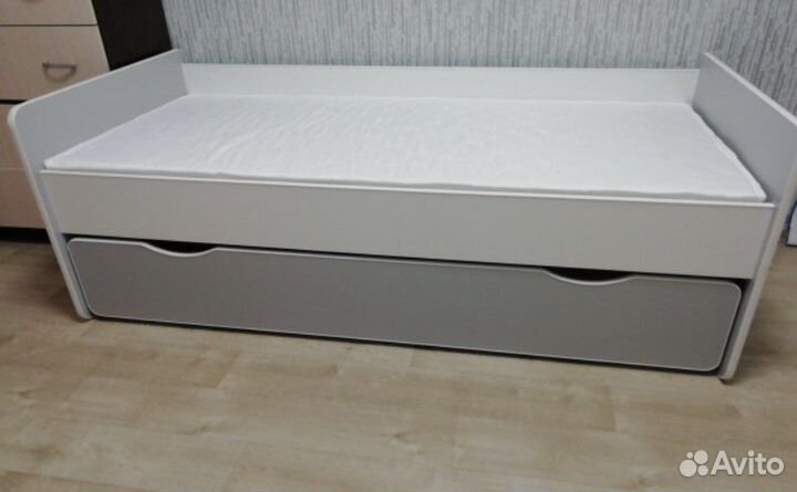 Двухъярусная кровать детская