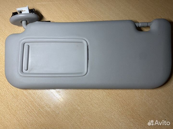 Водительский солнцезащитный козырёк Киа