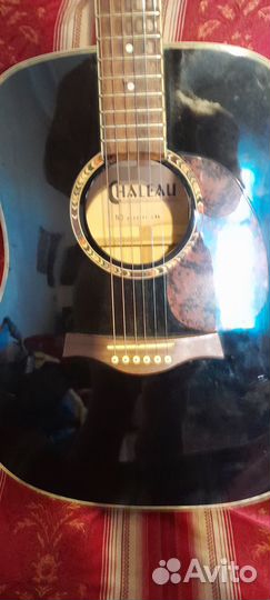 Акустическая гитара