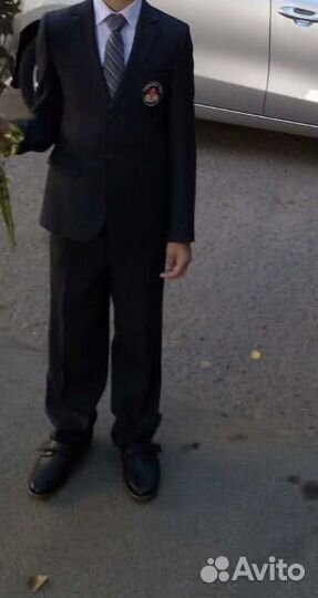 Школьный костюм первокласснику