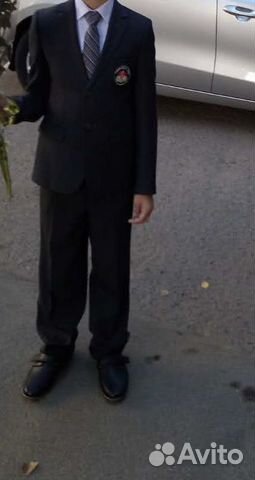 Школьный костюм первокласснику