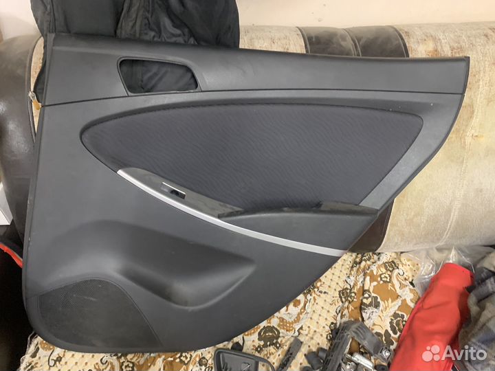 Дверная карта задняя правая solaris