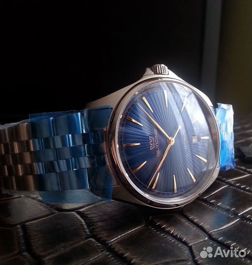 Новые швейцарские часы Glycine Combat Automatic