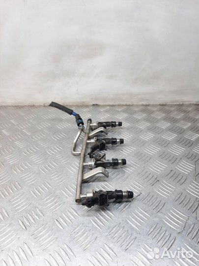 Топливная рампа Opel Astra хэтчбэк 5 дв. 1.6