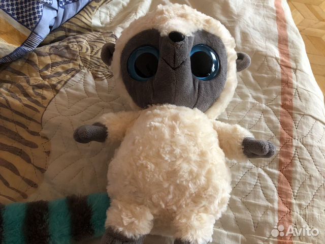 Лемур с бльшими глазами Юху