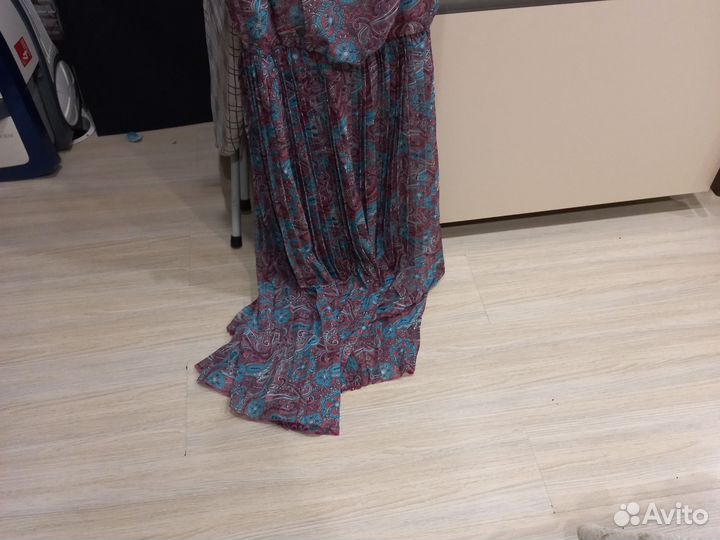 Платье женское 48 50 бу