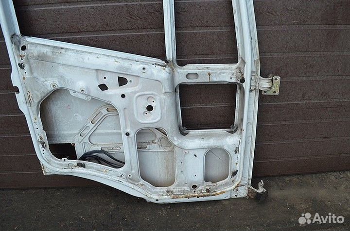 Дверь, левая iveco EuroCargo (01.91)