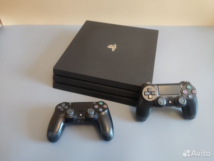 PS4 Pro 1Tb+2 джоя+400 игр