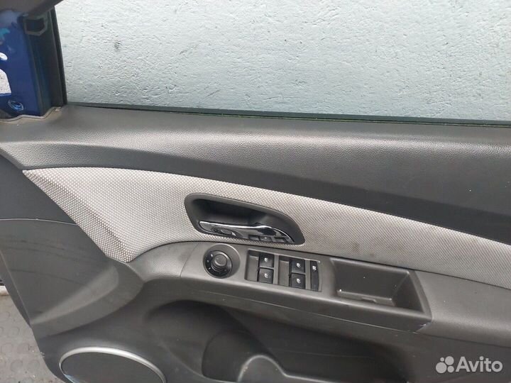 Дверь боковая правая передняя Chevrolet Cruze, 2011